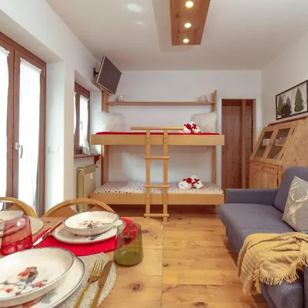 Apartman Lo Scoiattolo By Ca-sa Check San Pietro (Berbenno di Valtellina)